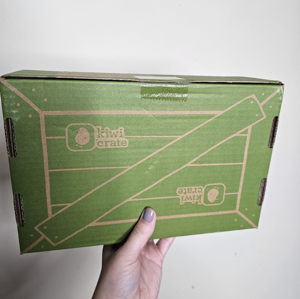 UNOPENED Kiwi Co kiwi crate "Exploring Stars" kit - Picture 5 of 5